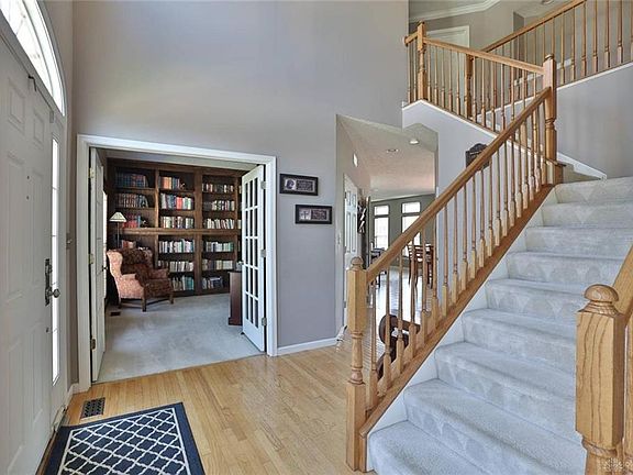 2nd image of 6959 Creekside Way
