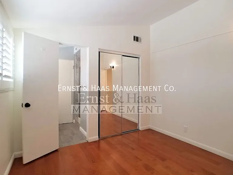 3310 E Curry St — Photo 20