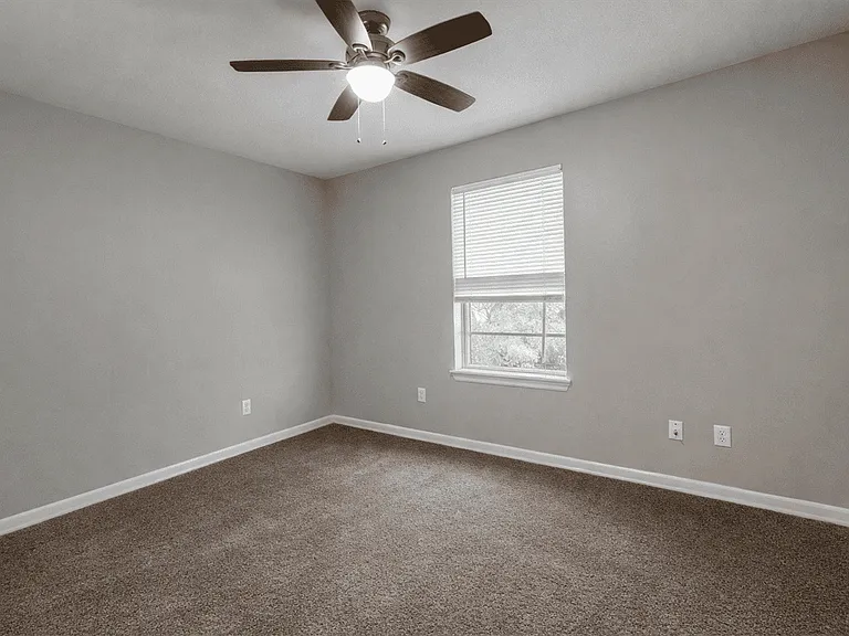 6721 Brothers Ln — Photo 8
