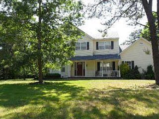 1st image of 12 Heritage Ln N
