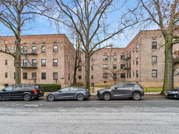 144-32 78th Ave #1E, Flushing, NY 11367