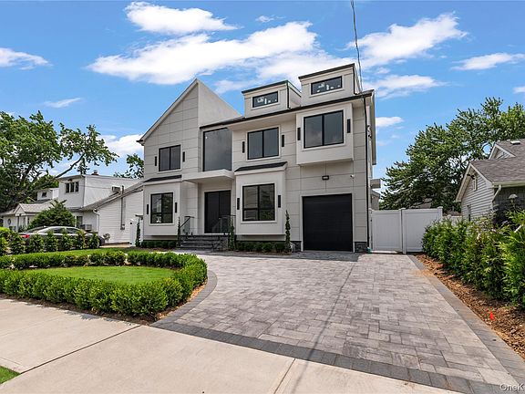 2nd image of 857 Glen Drive