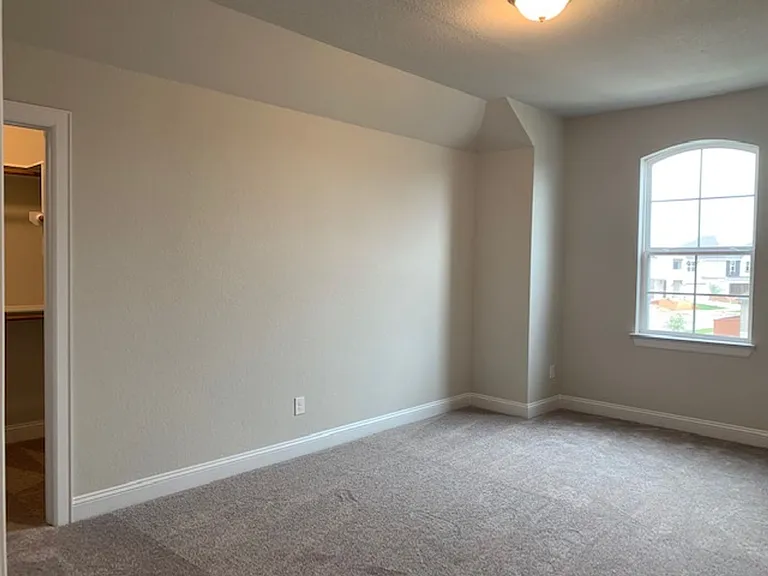 2202 Ambling Trl — Photo 15