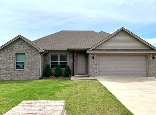 2727 Ridgewood Rd, Searcy, AR 72143