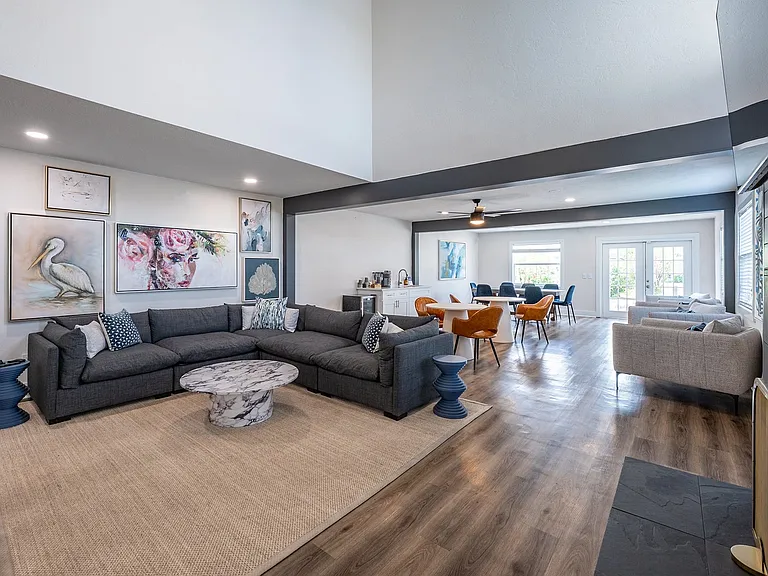 The Artisan Apartments — Photo 16