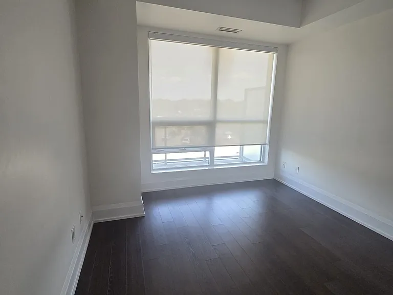 120 Harrison Garden Blvd #428 — Photo 5