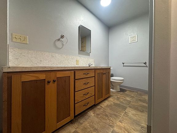 3rd image of 2304 Union St APT 2