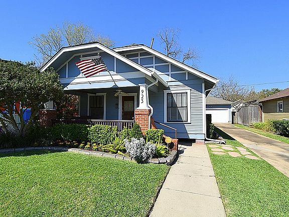 2 bedrooms, large 24x11 room at the back could be 3rd bedroom, 2 full baths, 2 car garage!