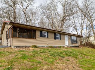 2209 Island Blvd, Sevierville, TN 37876