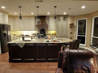 919 Midland Creek Dr, Southlake, TX 76092