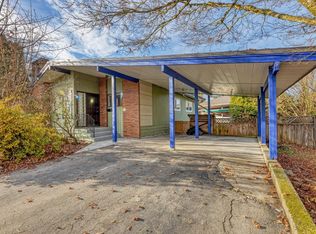 11939 Dover St, Maple Ridge, BC V2X5P6