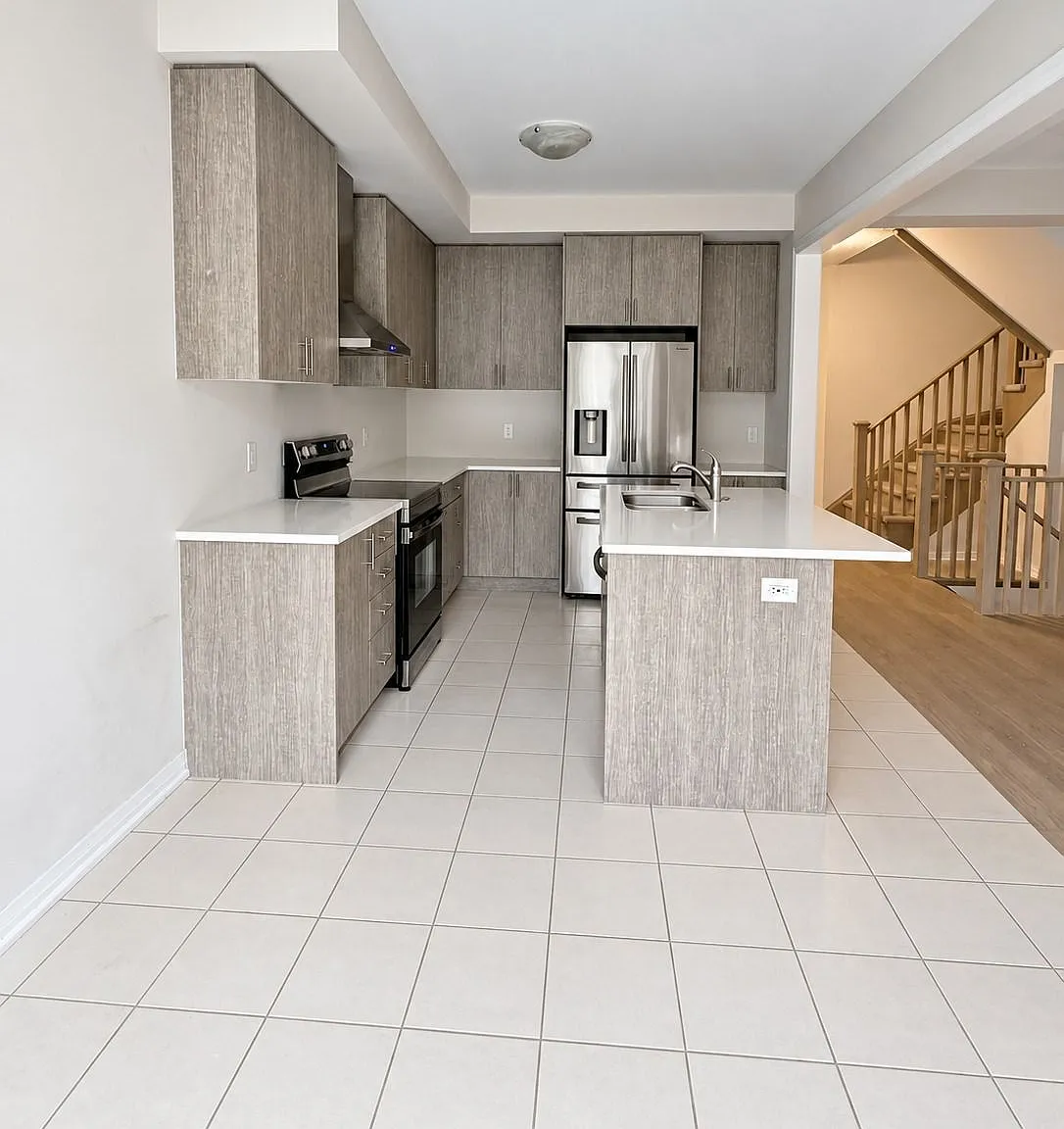 4 bed, $2,650 — Photo 3