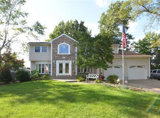 38 Hershey Rd, East Brunswick, NJ 08816