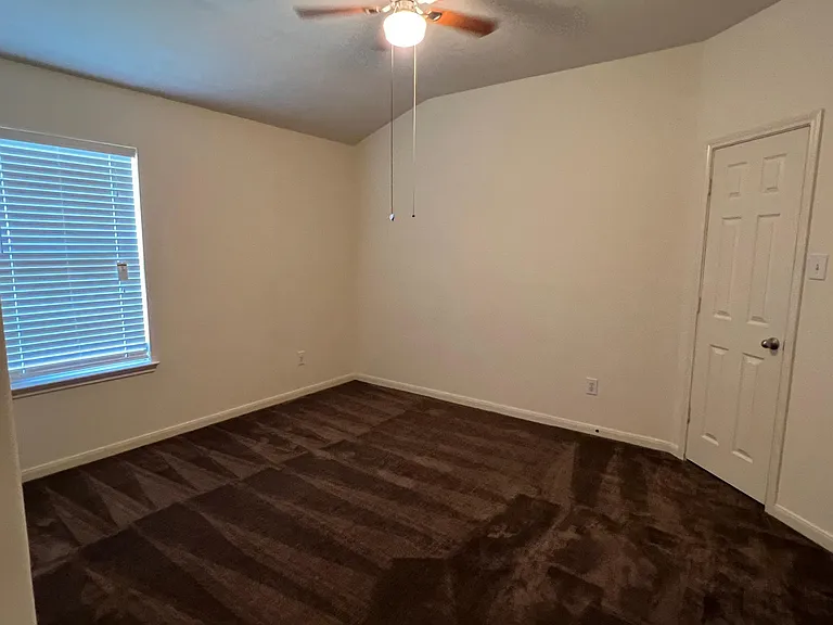 21511 Falvel Lake Dr — Photo 15