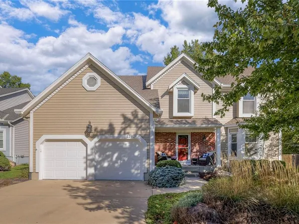 12628 W 121st Ter, Overland Park, KS 66213