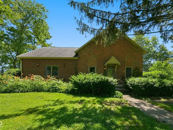 2100 N County Road 800 W, Yorktown, IN 47396