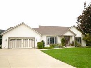 116 Dawn Ct, Columbus, WI 53925