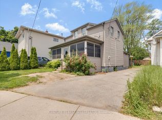 39 Carlton St, Saint Catharines, ON L2R 1P7
