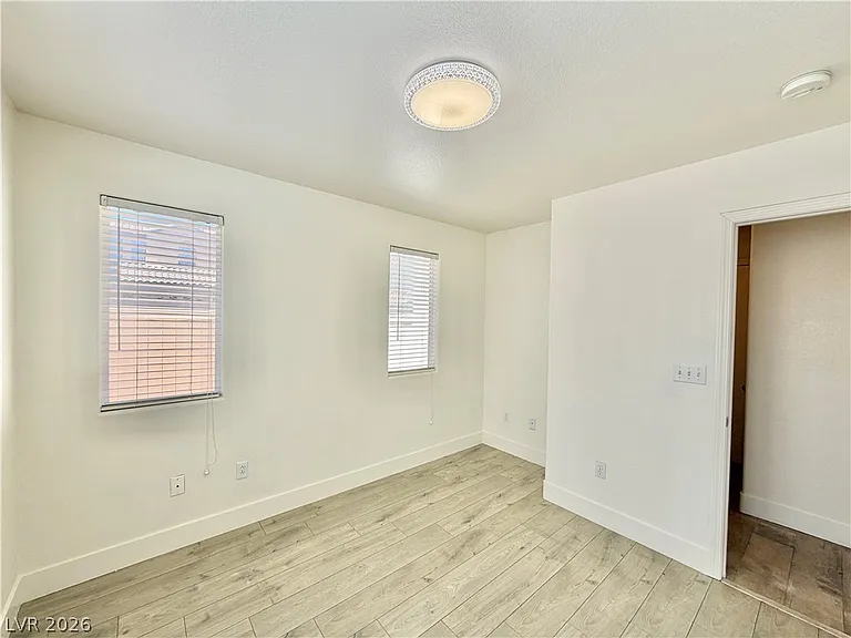 5863 Rose Tiara Dr — Photo 10