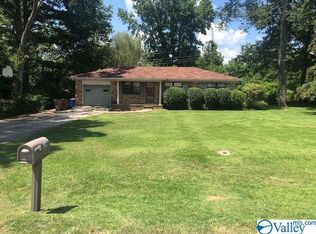 309 Gilchrist St SW, Hartselle, AL 35640