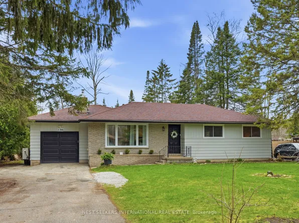 2186 Richard St, Innisfil, ON L9S 2C4
