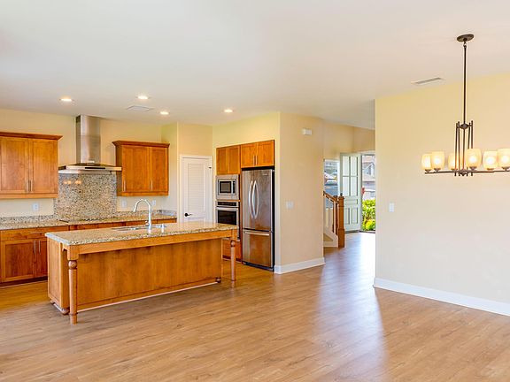 Kitchen and dining area