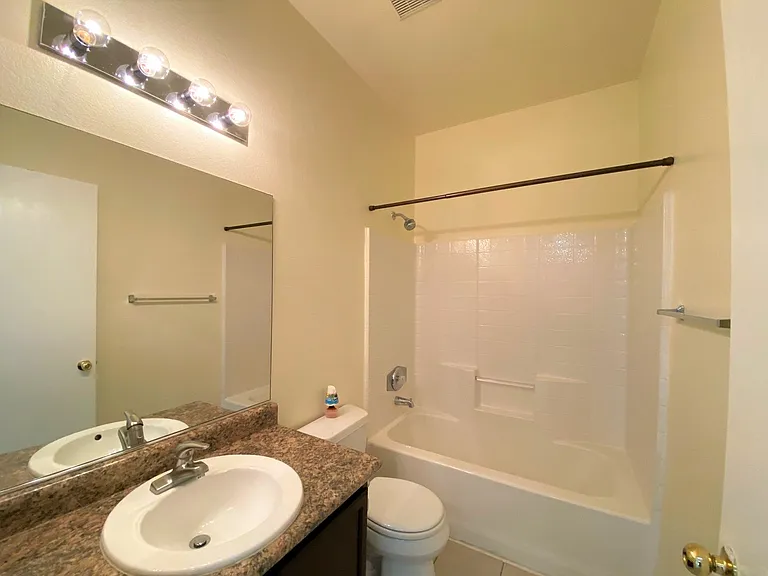 7211 Indian Creek Ln #203 — Photo 15