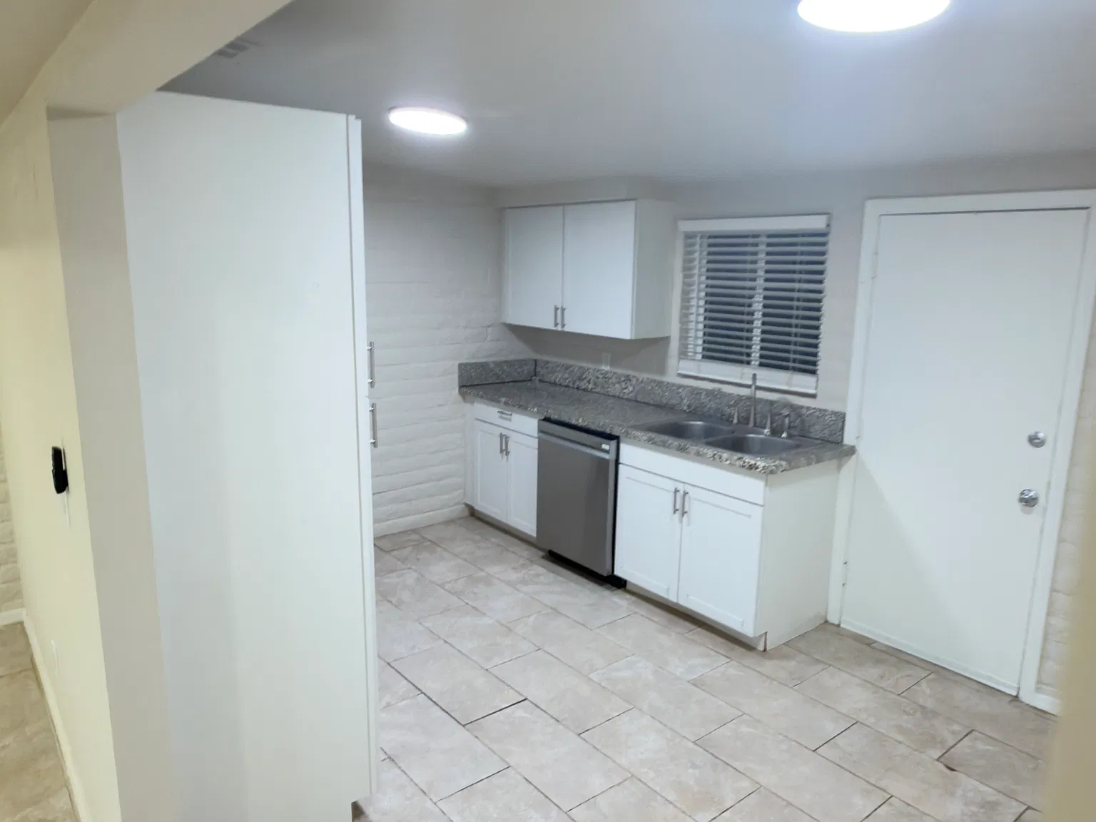 2 bed, 850 sqft, $1,200 — Photo 4