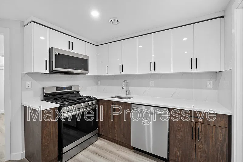 2 bed, 1.0 bath, 613 sqft, $1,200 — Photo 2