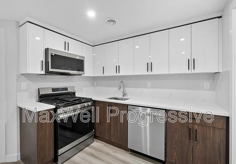 10821 112th St NW #1 — Photo 33