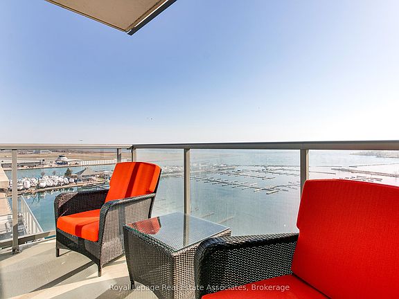 2nd image of 90 Stadium Rd #1002