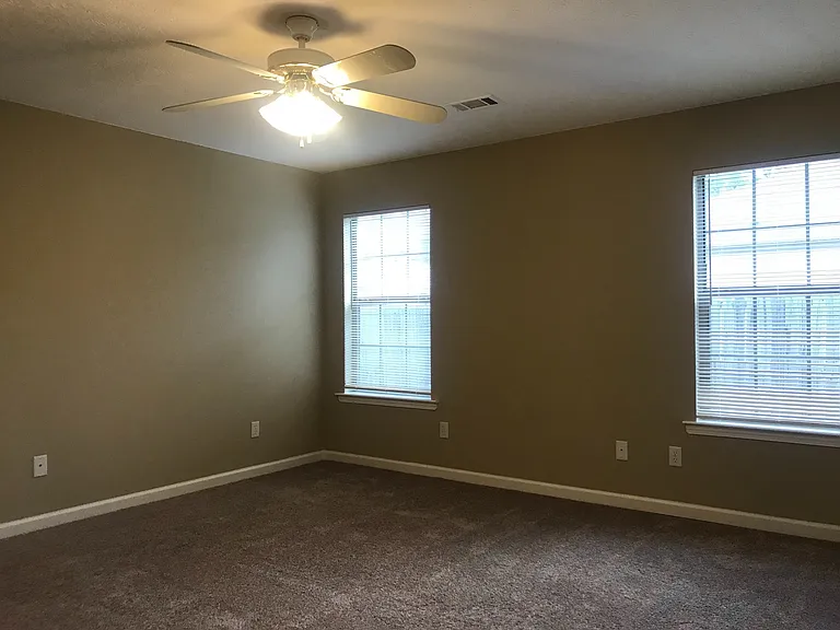 16 Mustang Dr — Photo 13