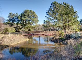 218 Johns Rd, Smithville, TX 78957