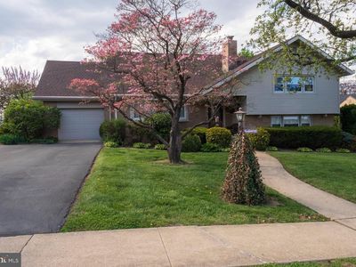 517 Berks Pl, Reading, PA, 19609