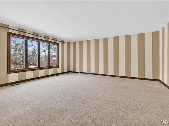 3rd image of 13777 Clayton Rd