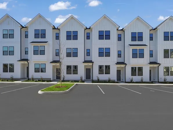 2307 Oakwood Meadows Ct, Raleigh, NC 27604