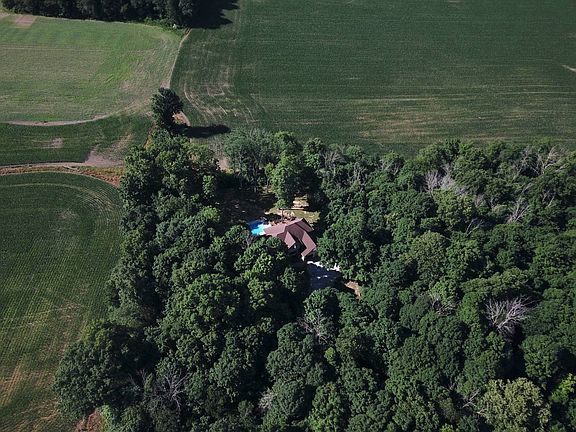 5th image of 397 E County Road 1650n