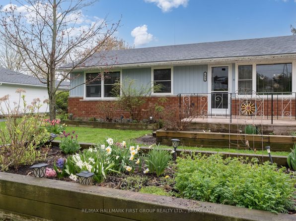 235 Lakeview Rd, Loyalist, ON K0H 1G0
