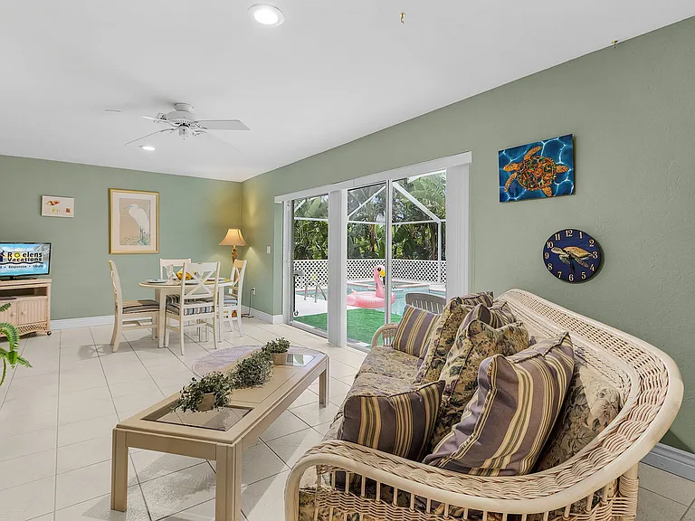 8549 S Lake Cir — Photo 10