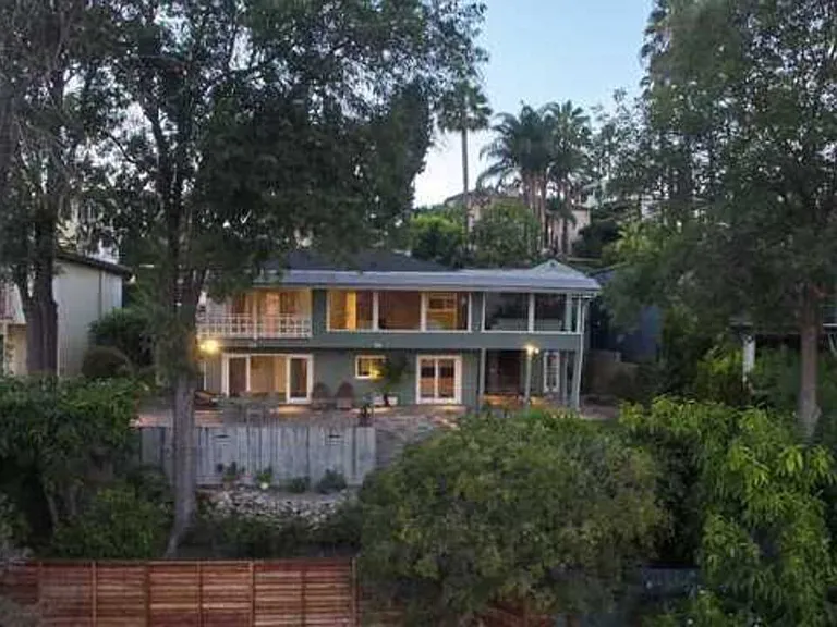 6630 Whitley Ter — Photo 33