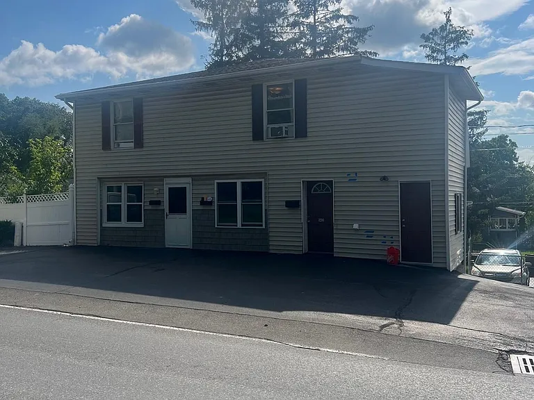 142 Old Loudon Rd #2 — Photo 1