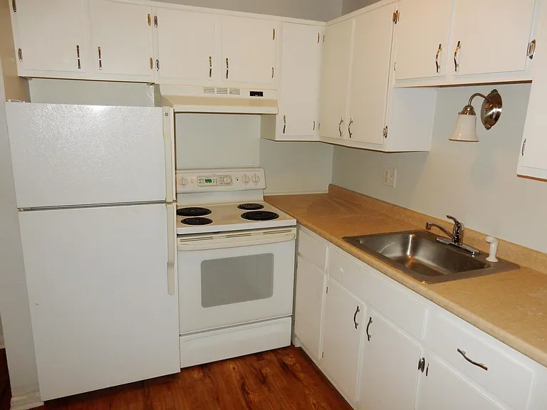 3110 Ellen Ave — Photo 9