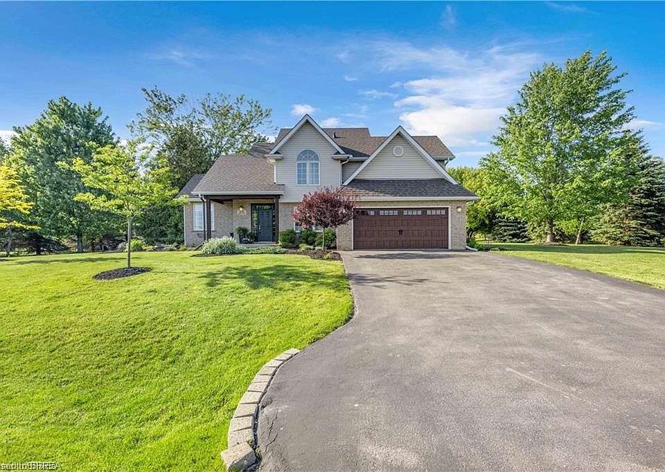 1st image of 25 Brian Dr