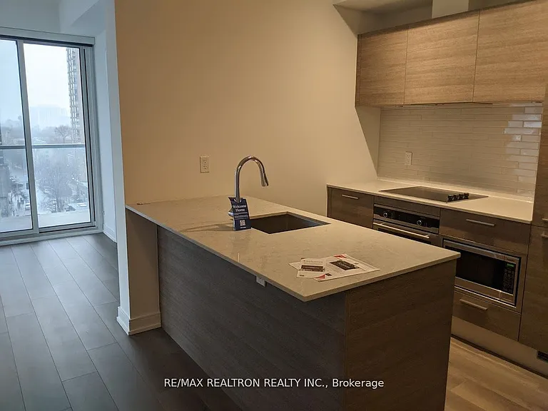 3 Gloucester St #1009 — Photo 12