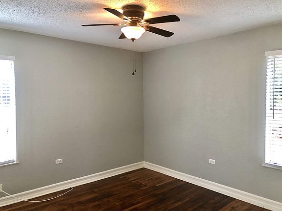 2nd image of 2813 Mitchell Ave