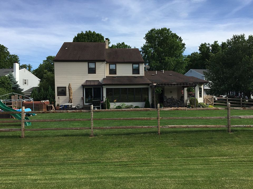 2nd image of 14 Forrest Dr