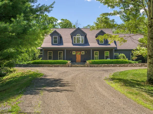 268 W Hill Rd, Austerlitz, NY 12017