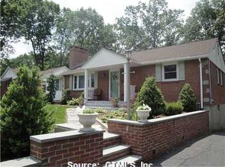 35 Woodside Dr, Wethersfield, CT 06109