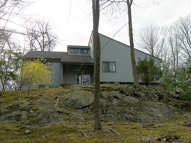 1st image of 51 Cliffside Ln