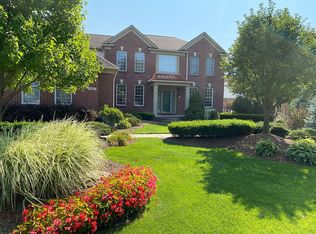 467 Sylvan Dr, Canton, MI